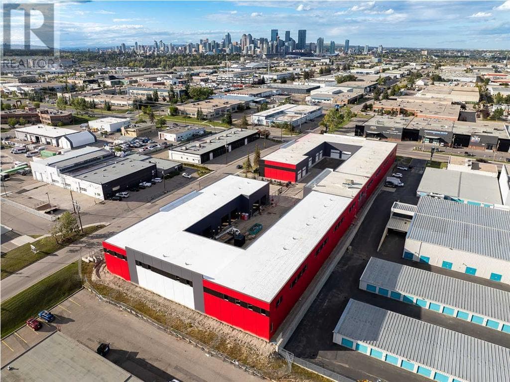 Unit 119 | Luxury 'Carbon' Garage Condo at Element 42
