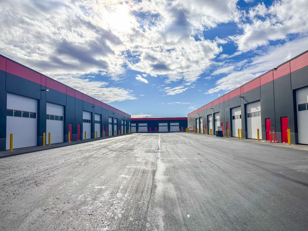 The Highwood - E42 Venture Bays - Spacious Warehouse Condo